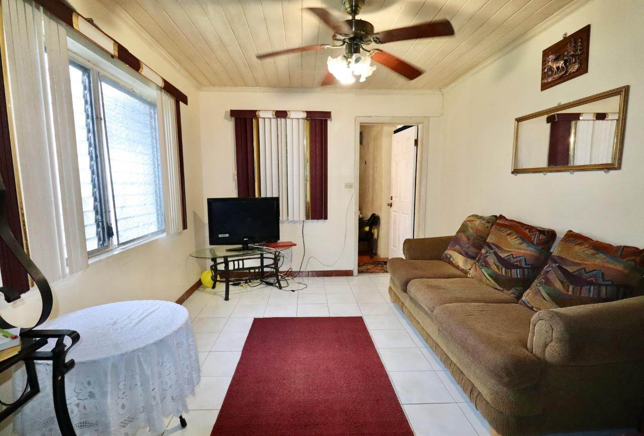 2. Single Family Homes for Sale at Wulff Road, Nassau and Paradise Island Bahamas