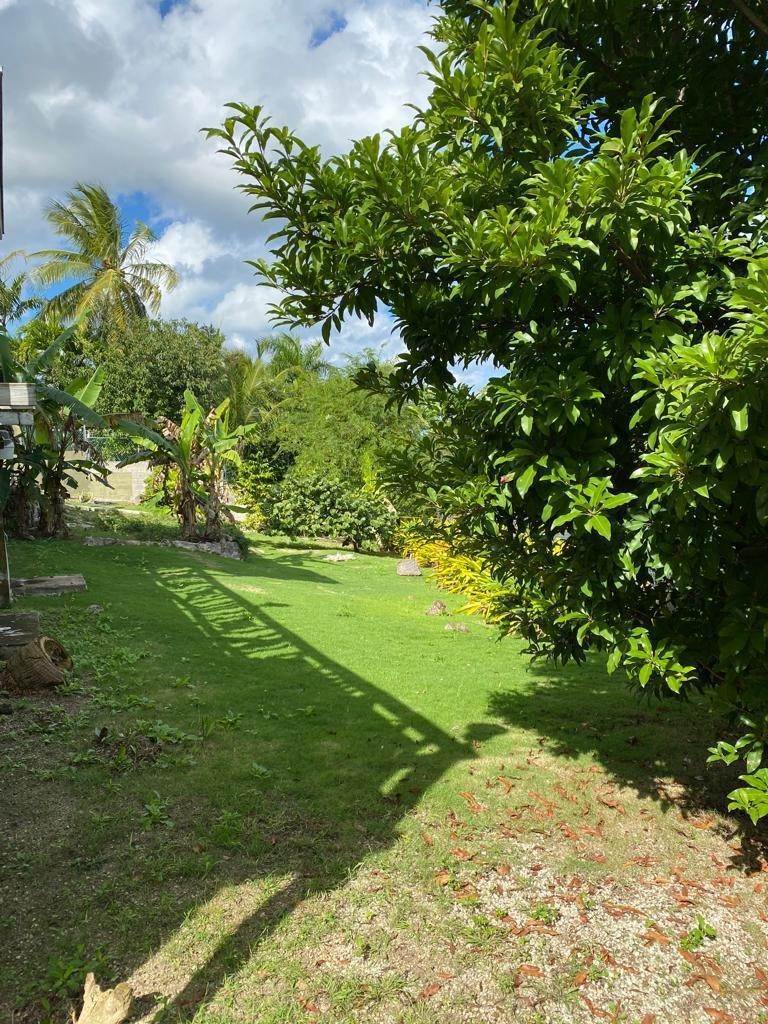 20. Single Family Homes for Sale at Eastern Road, Nassau and Paradise Island Bahamas