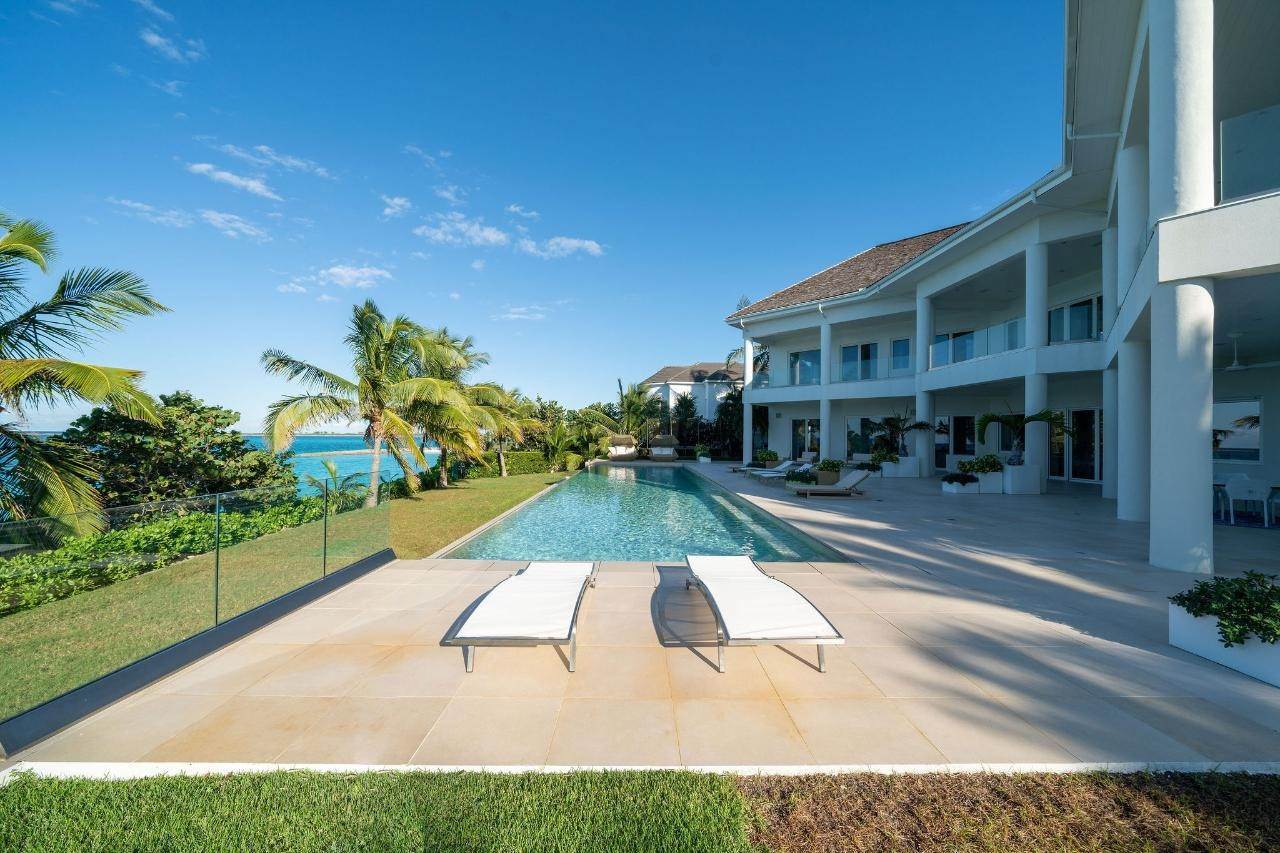 74. Single Family Homes for Sale at Paradise Island, Nassau and Paradise Island Bahamas