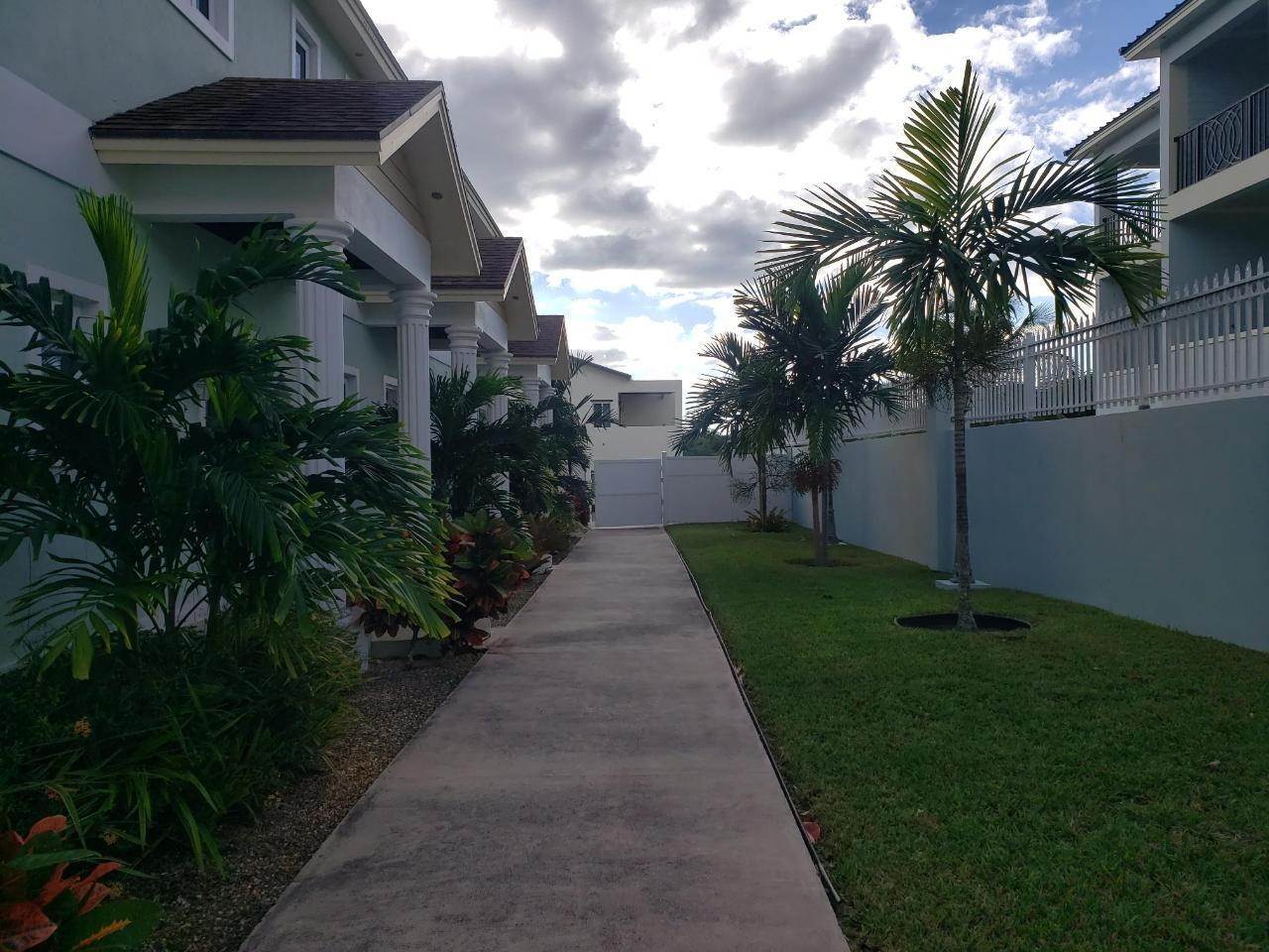 3. Condo for Rent at West Bay Street, Nassau and Paradise Island Bahamas