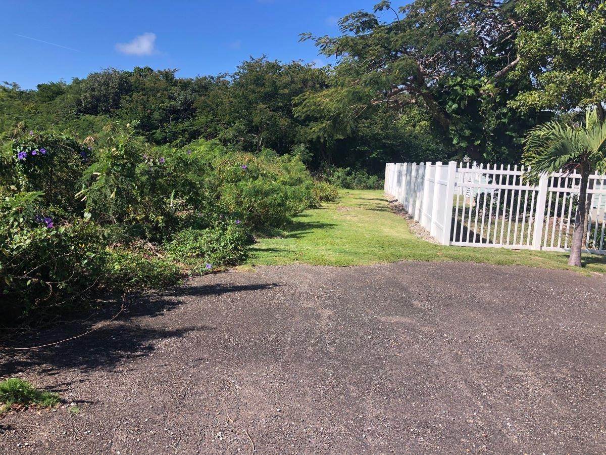 10. Land for Sale at Eastern Road, Nassau and Paradise Island Bahamas