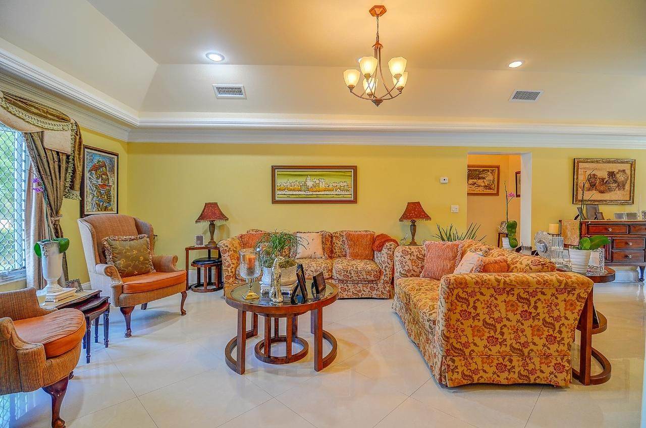 4. Single Family Homes for Rent at Winton, Nassau and Paradise Island Bahamas