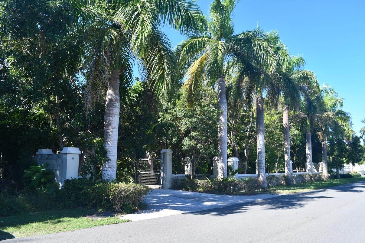 2. Single Family Homes for Sale at Westridge, Nassau and Paradise Island Bahamas