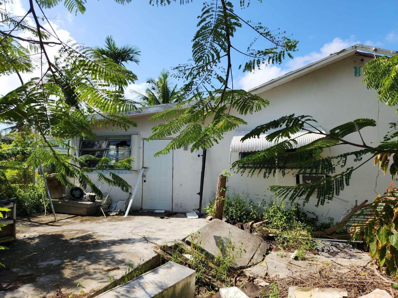 4. Single Family Homes for Sale at Eastern Road, Nassau and Paradise Island Bahamas