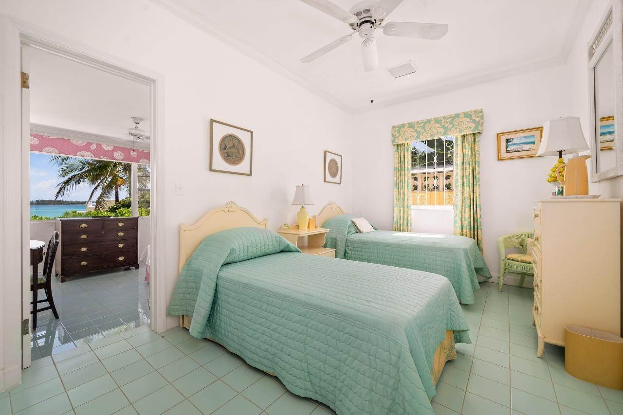 15. Single Family Homes for Sale at Cable Beach, Nassau and Paradise Island Bahamas