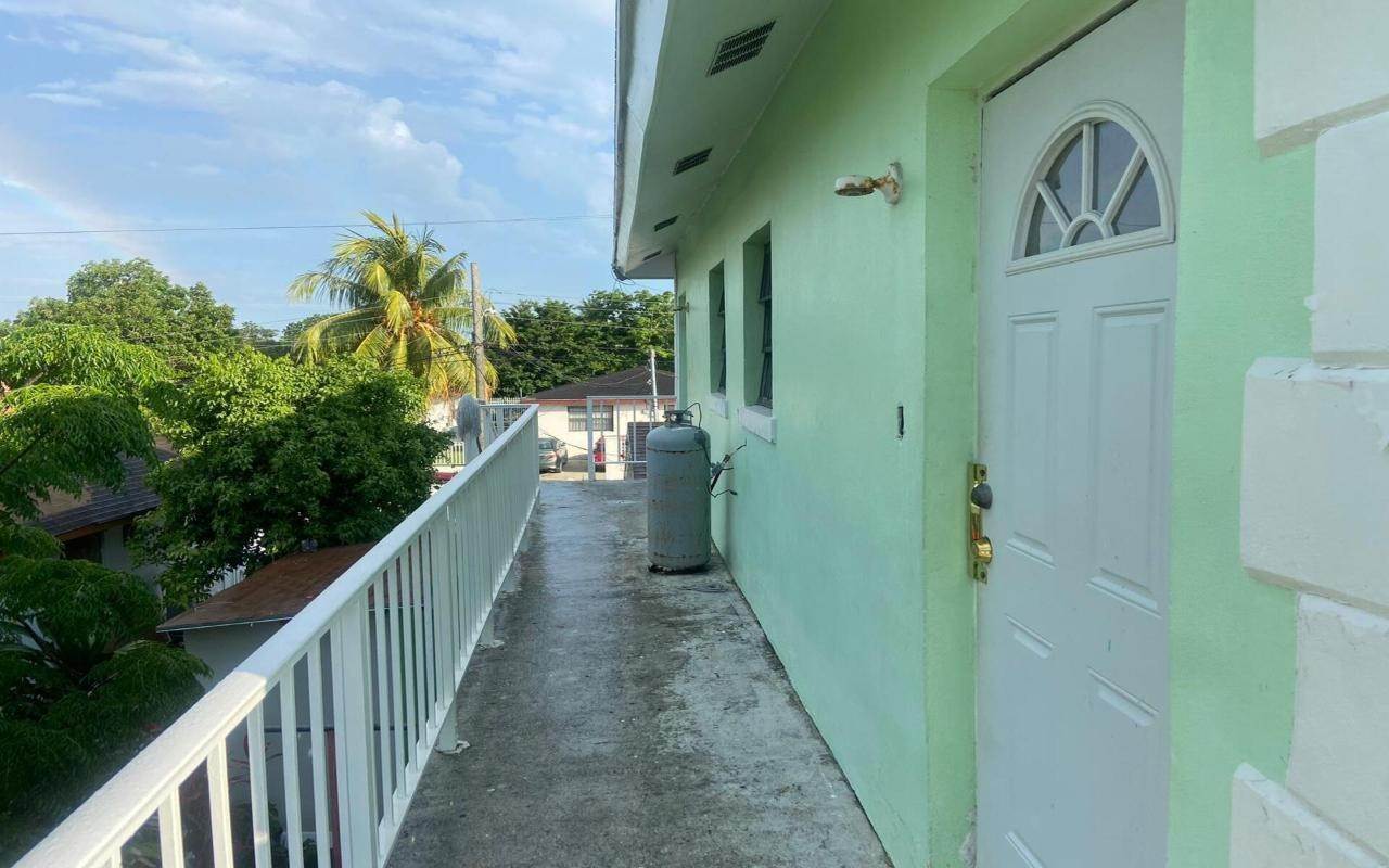 6. Multi-Family Homes for Sale at Soldier Road, Nassau and Paradise Island Bahamas