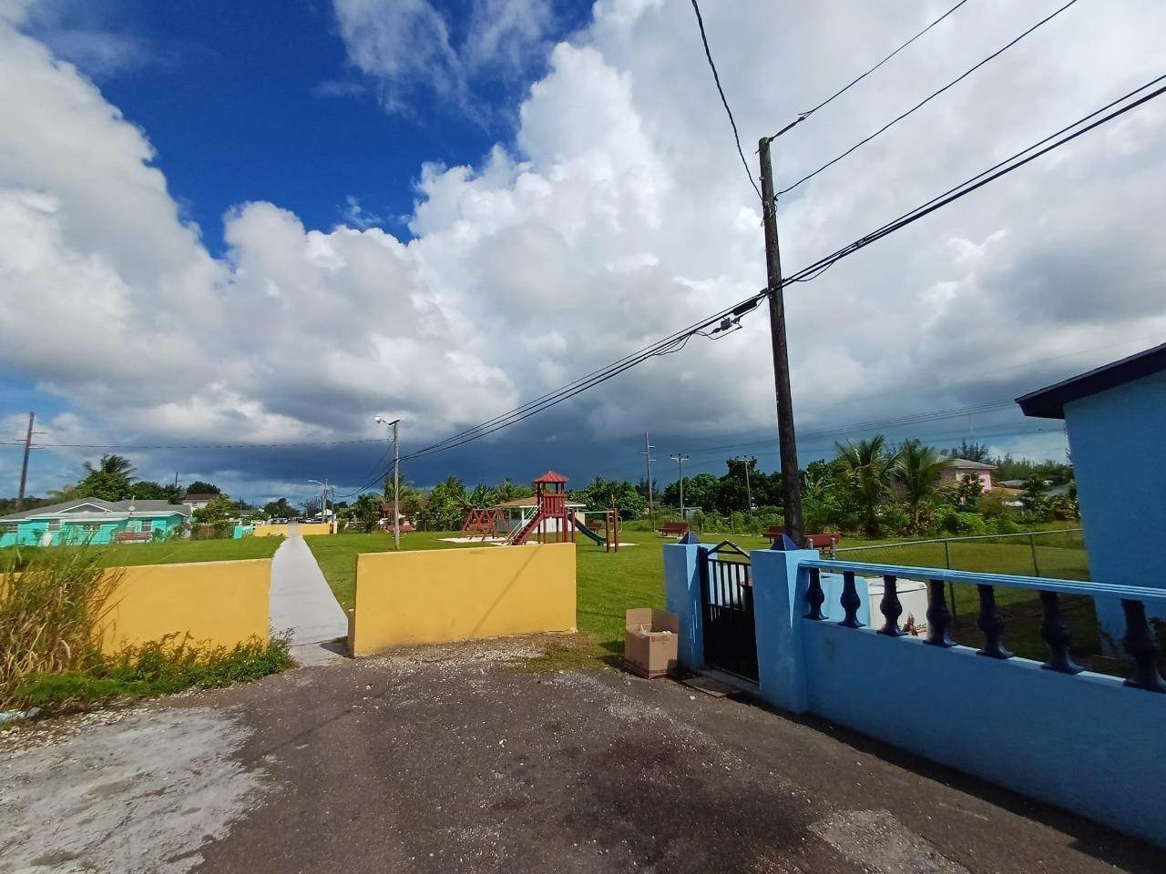 3. Single Family Homes for Sale at Yellow Elder Gardens, Nassau and Paradise Island Bahamas