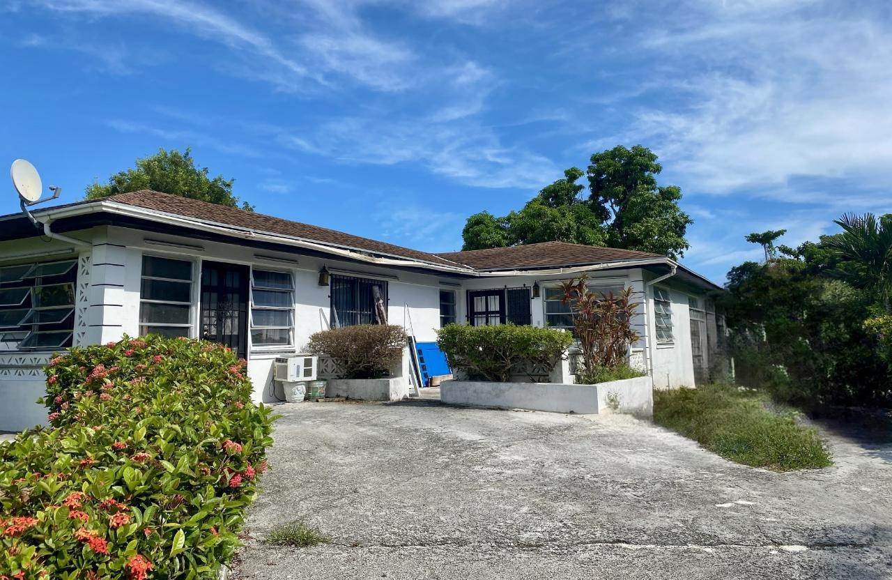 2. Single Family Homes for Sale at Carmichael Road, Nassau and Paradise Island Bahamas