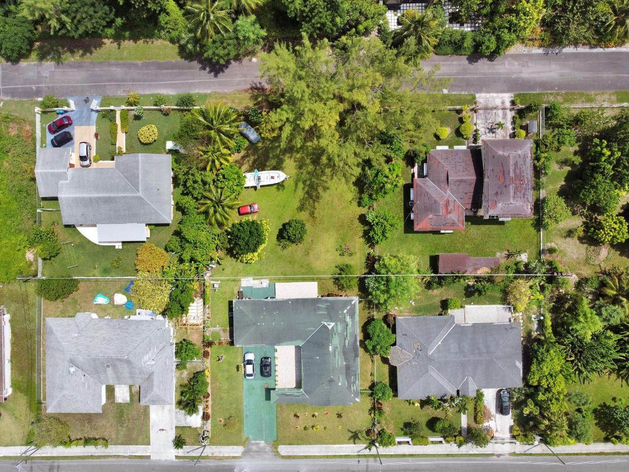 47. Single Family Homes for Sale at Sea Breeze, Nassau and Paradise Island Bahamas