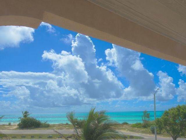 26. Single Family Homes for Sale at Fortune Beach, Freeport and Grand Bahama Bahamas