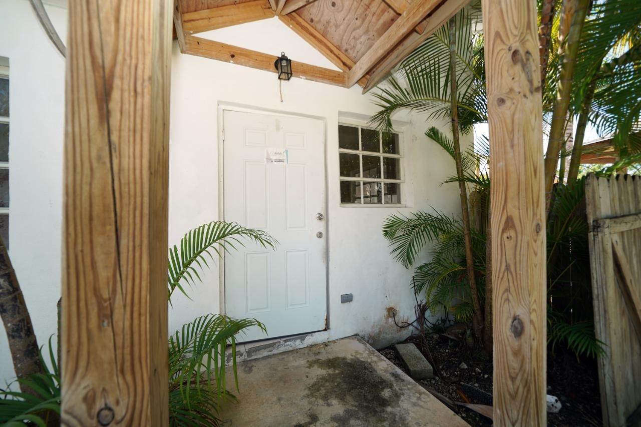 2. Multi-Family Homes for Sale at South Beach Estates, Nassau and Paradise Island Bahamas