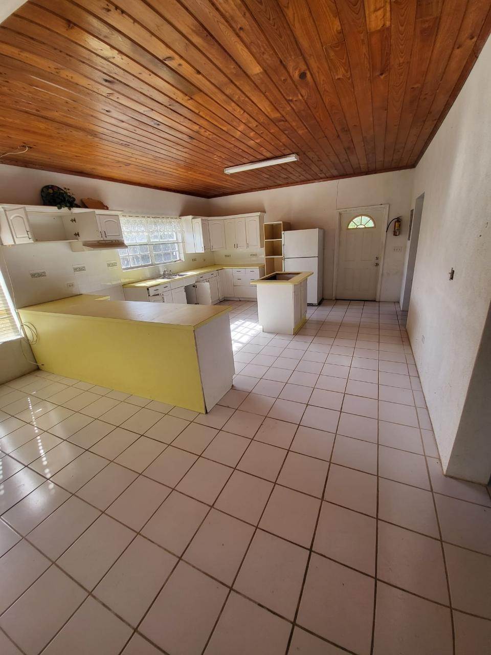 8. Single Family Homes for Sale at Palmetto Point, Eleuthera Bahamas