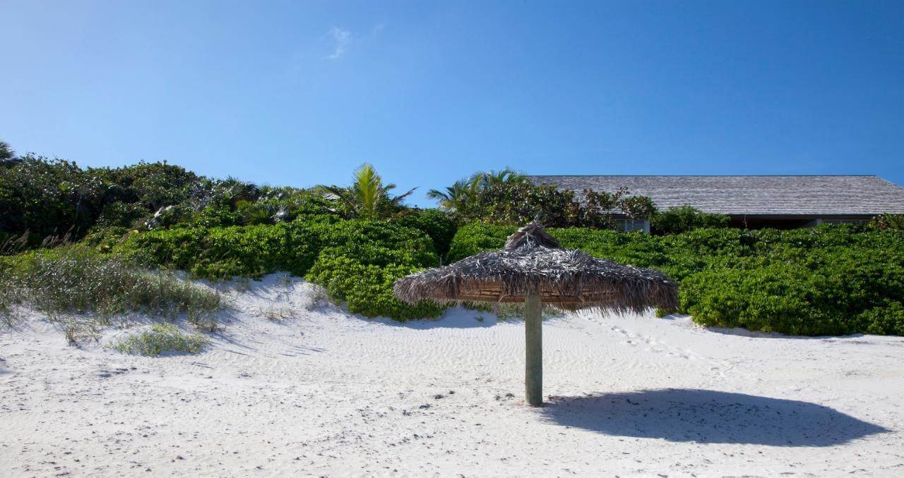 32. Single Family Homes for Sale at Harbour Island, Eleuthera Bahamas