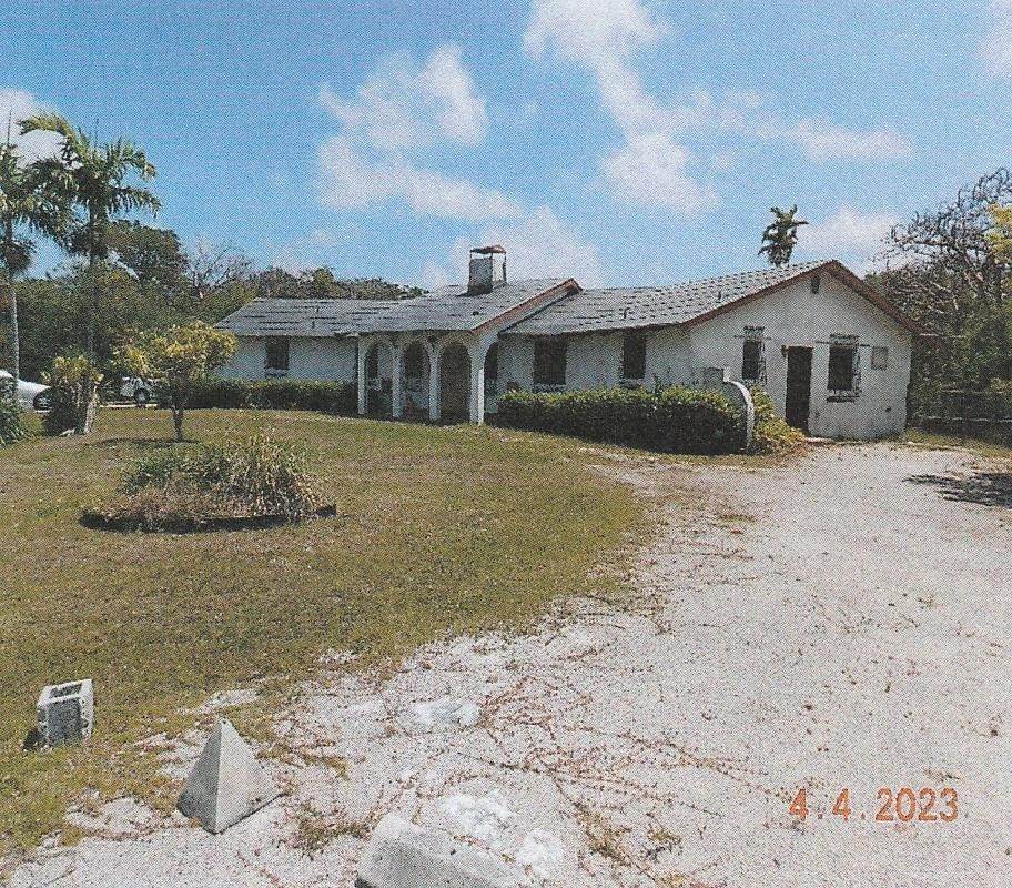 3. Single Family Homes for Sale at Bahamia, Freeport and Grand Bahama Bahamas