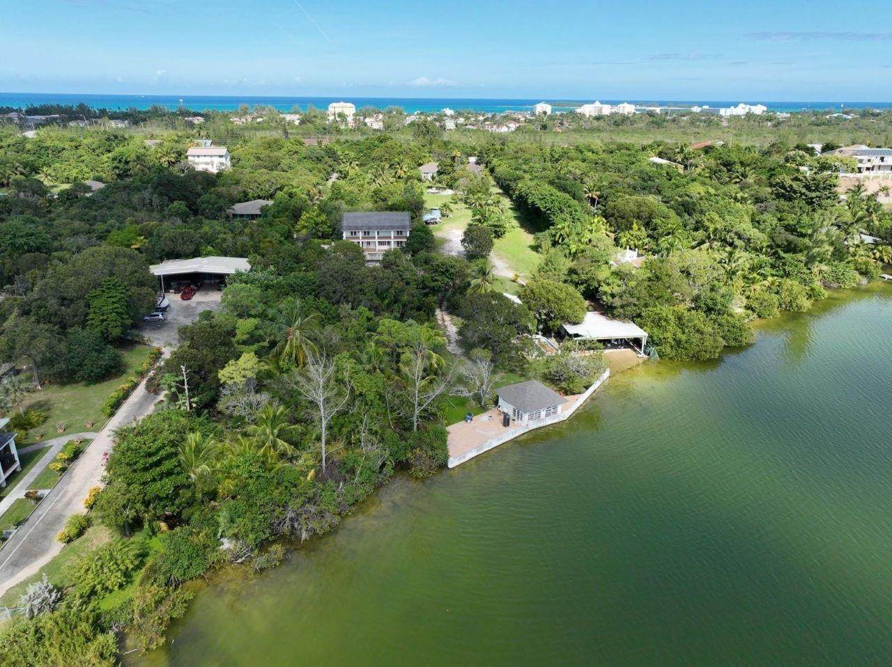 Single Family Homes for Sale at Skyline, Nassau and Paradise Island Bahamas