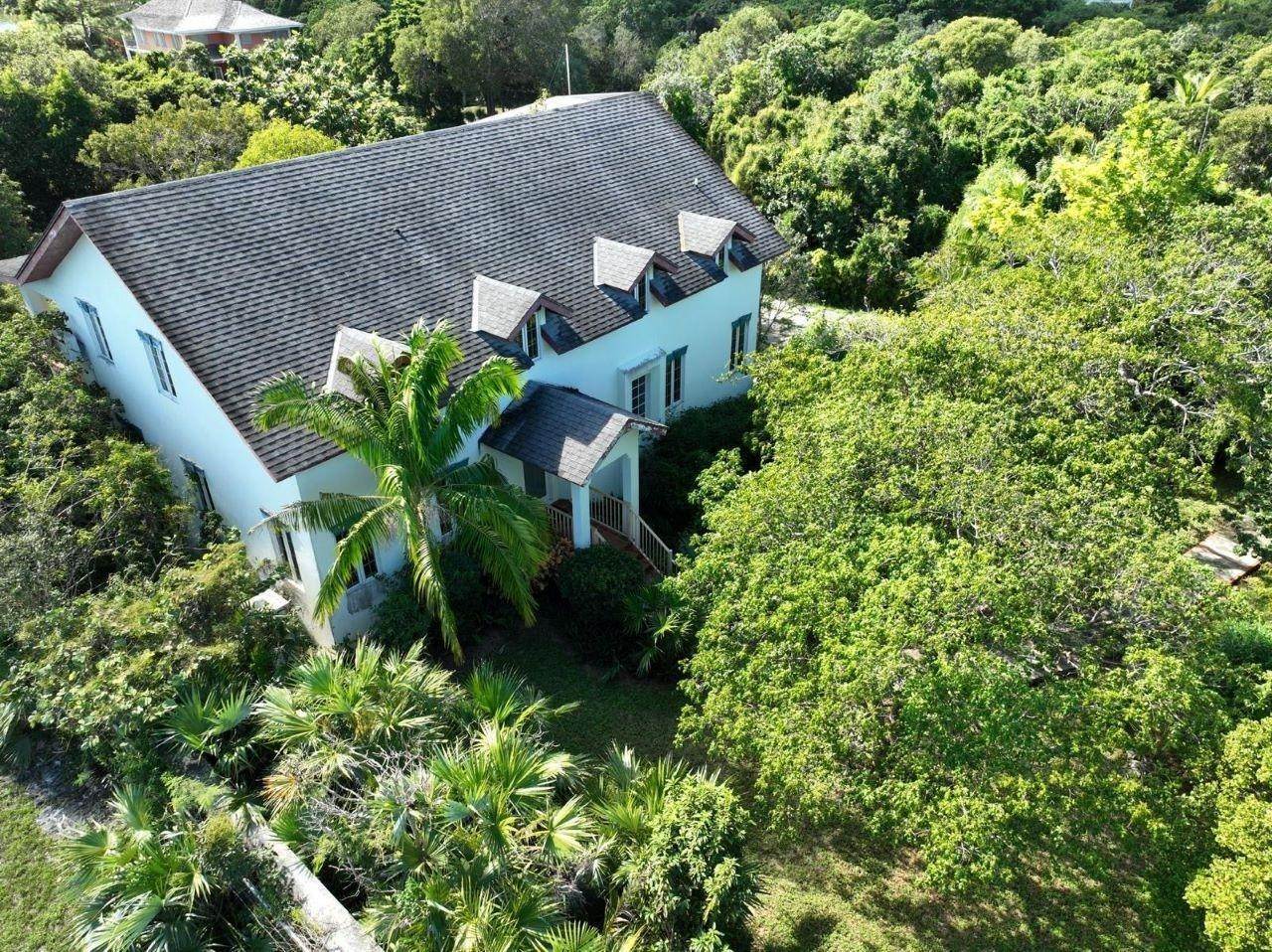 6. Single Family Homes for Sale at Skyline, Nassau and Paradise Island Bahamas