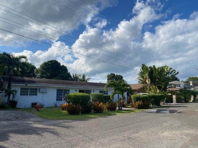 2. Single Family Homes for Sale at Stapledon Gardens, Nassau and Paradise Island Bahamas
