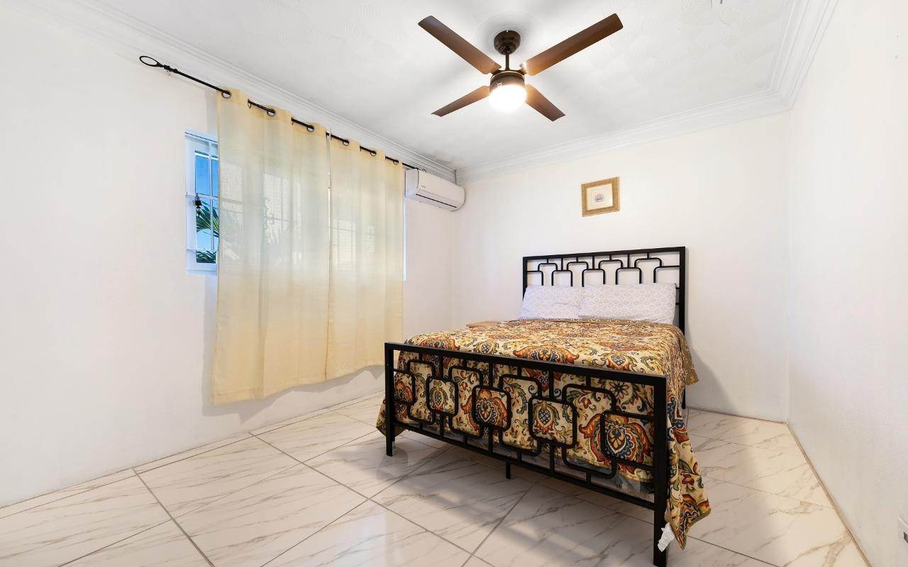 11. Single Family Homes for Rent at Prince Charles Drive, Nassau and Paradise Island Bahamas